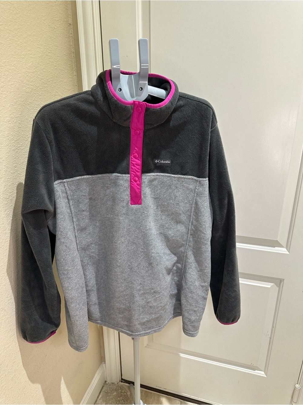 Columbia Two-Tone Gray Fleece Pullover with Pink Snap Placket